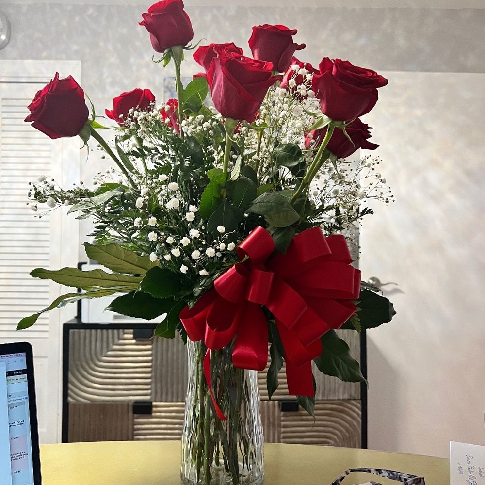 Meet your Posher, Adena